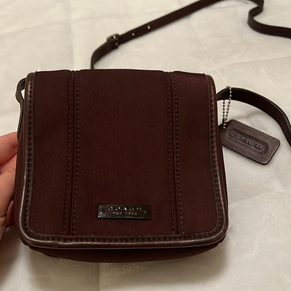 Auth Coach Crossbody Bag (perfect condition)